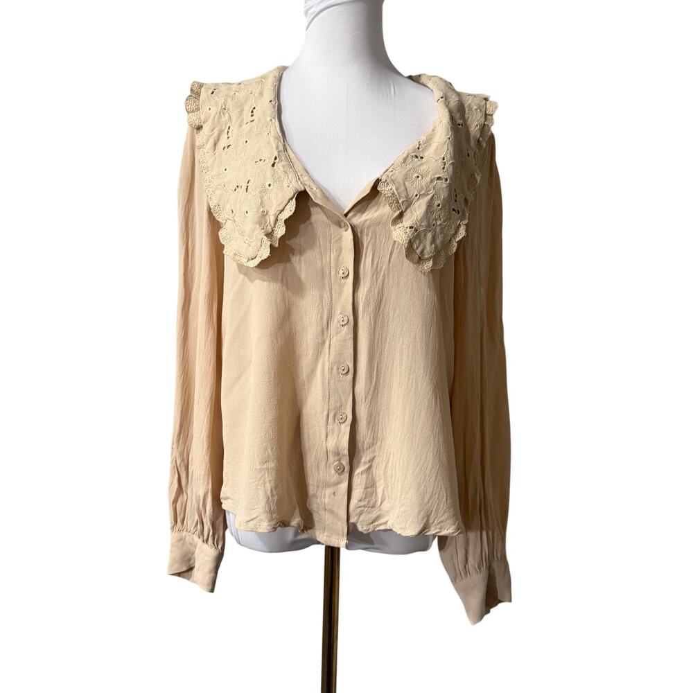 ASTR The Label Cream Eyelet Lace Peter Pan Collar Blouse Medium Coquette Cottage